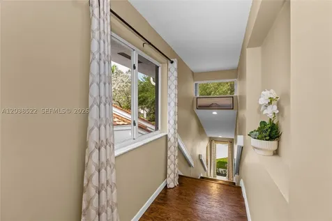 9237 NW 9th Place Plantation FL 33324