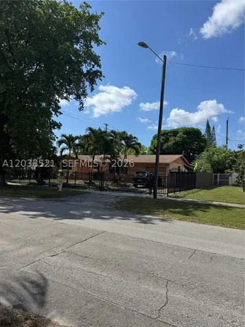 Miami FL 33162