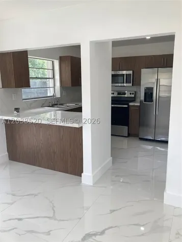 18765 SW 100th Avenue Cutler Bay FL 33157