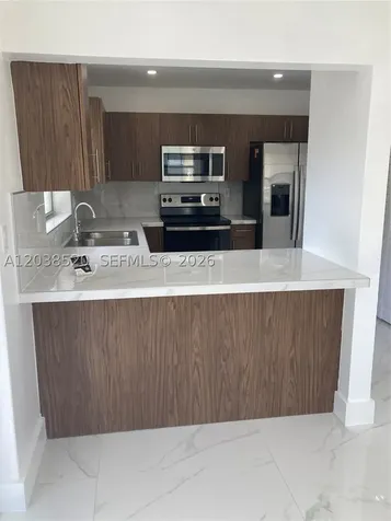 18765 SW 100th Avenue Cutler Bay FL 33157
