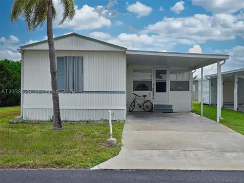 1601 Us Hwy 441 SE #156 Okeechobee FL 34974