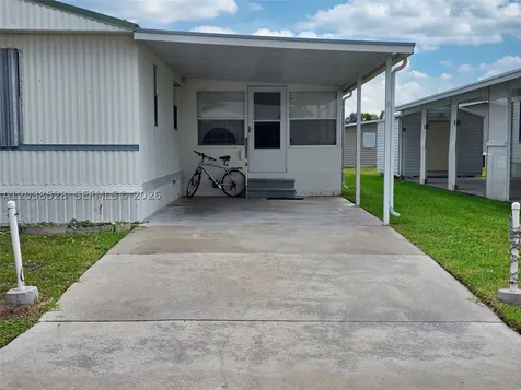 1601 Us Hwy 441 SE #156 Okeechobee FL 34974