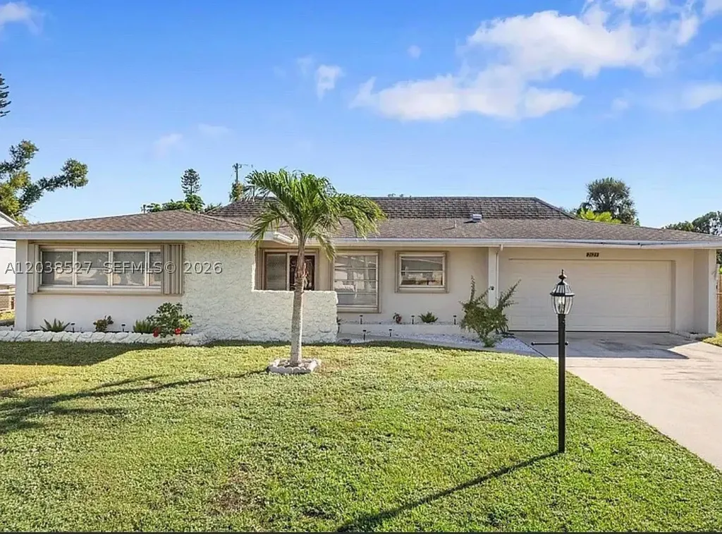2623 SE 17 Avenue Cape Coral FL 33904