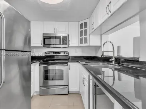 2075 SW 122nd Avenue Miami FL 33175