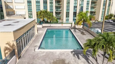 2075 SW 122nd Avenue Miami FL 33175