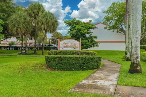 7050 SW 42nd Court Davie FL 33314
