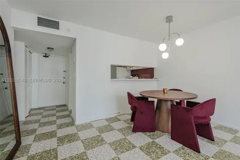 401 Ocean Drive Miami Beach FL 33139