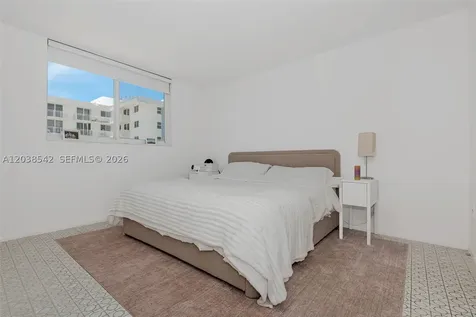 401 Ocean Drive Miami Beach FL 33139