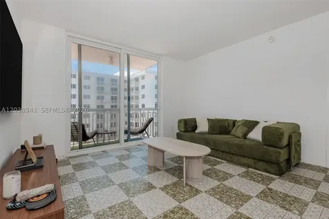 401 Ocean Drive Miami Beach FL 33139