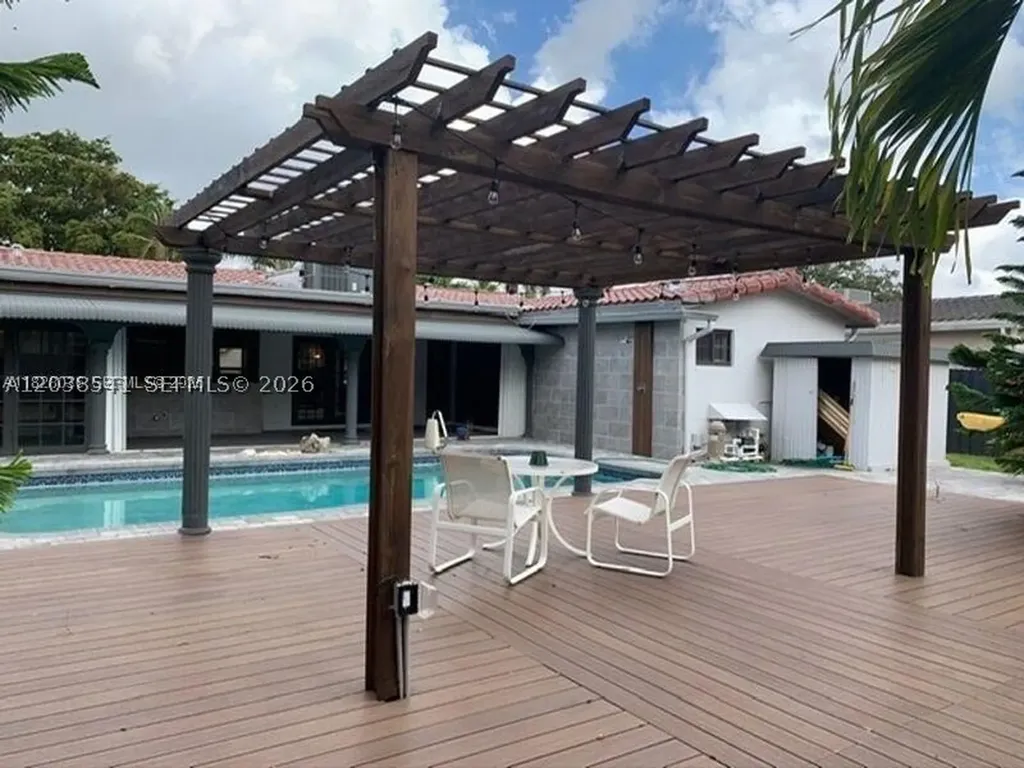 4718 Roosevelt Street Hollywood FL 33021
