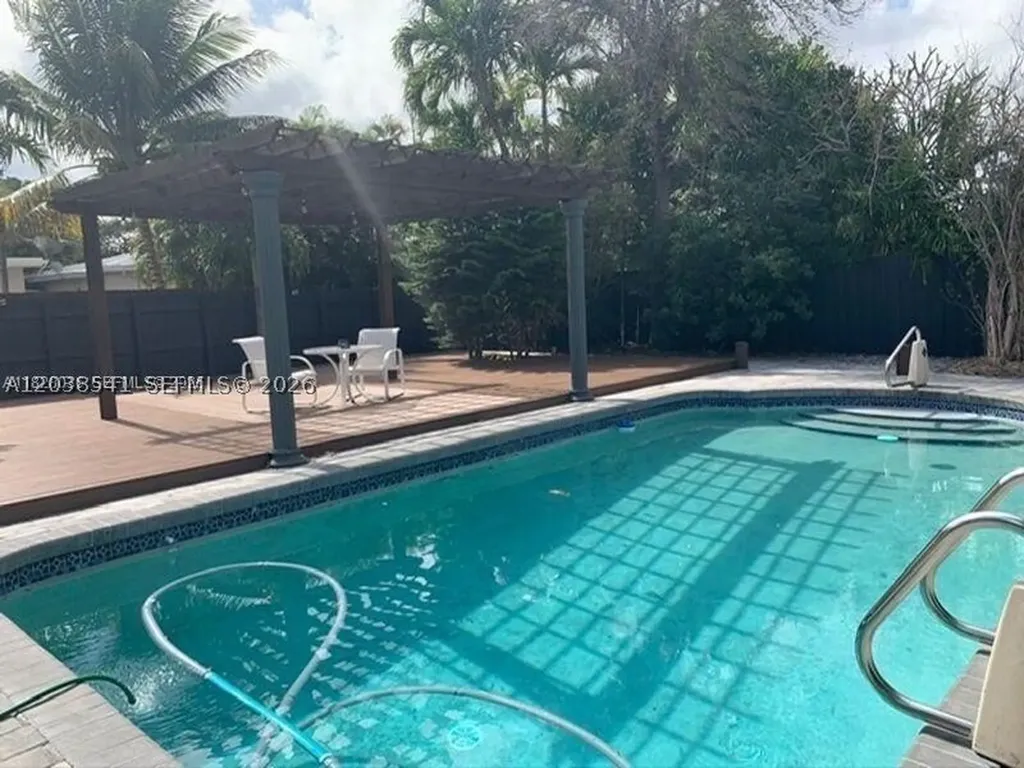 4718 Roosevelt Street Hollywood FL 33021