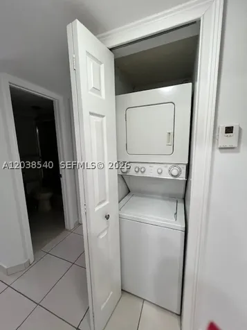 2540 W 67th Place Hialeah FL 33016