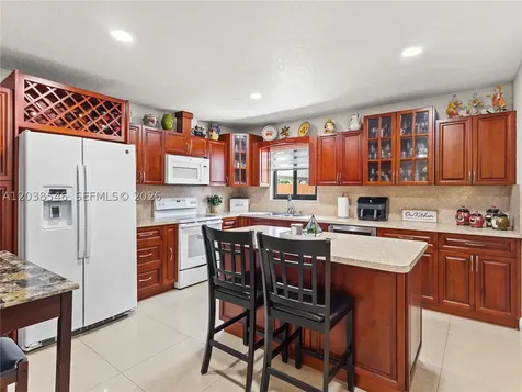 10532 NW 30th Avenue Miami FL 33147