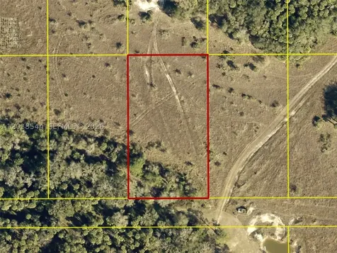15373 NW 302nd Street Okeechobee FL 34972