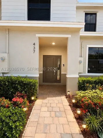 437 NE 13th Street Florida City FL 33034