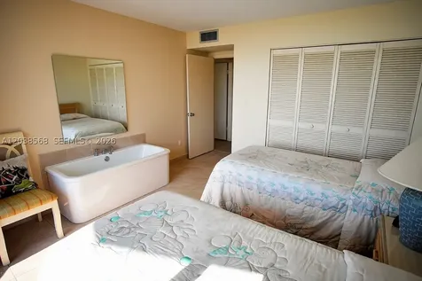 2828 Atlantic Avenue Daytona FL 32118