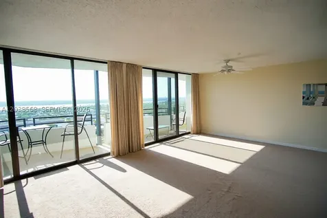 2828 Atlantic Avenue Daytona FL 32118