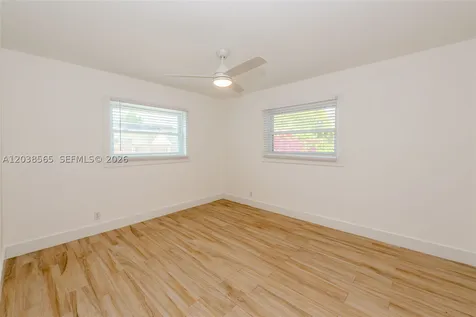 1304 N 40th Avenue Hollywood FL 33021