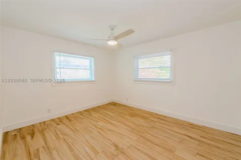1304 N 40th Avenue Hollywood FL 33021
