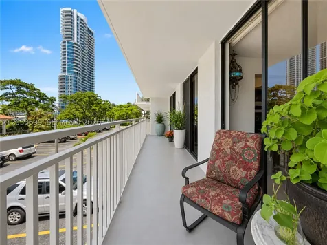 210 174th Street Sunny Isles Beach FL 33160