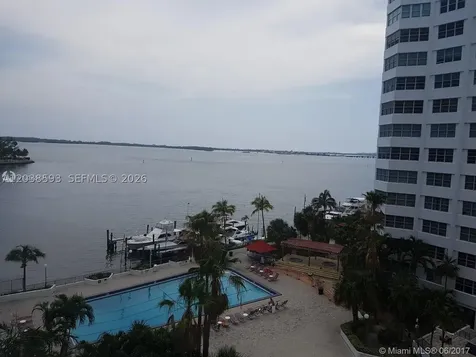 801 Brickell Bay Drive Miami FL 33131