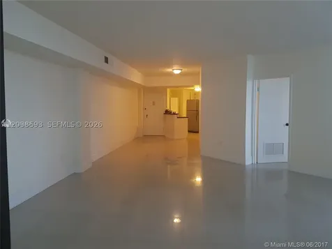 801 Brickell Bay Drive Miami FL 33131