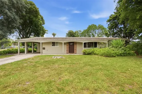 4891 NW 5th Street Plantation FL 33317