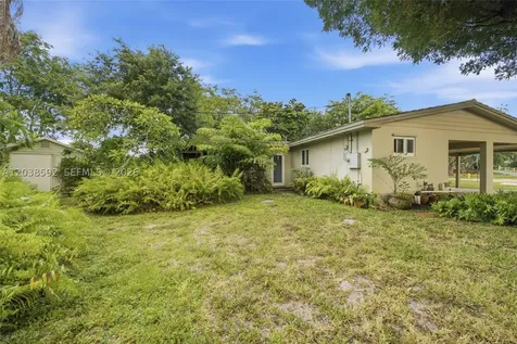 4891 NW 5th Street Plantation FL 33317