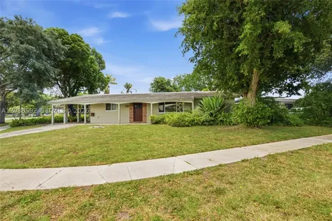4891 NW 5th Street Plantation FL 33317