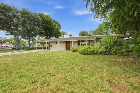 4891 NW 5th Street Plantation FL 33317