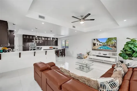 13676 SW 33rd Terrace Miami FL 33175