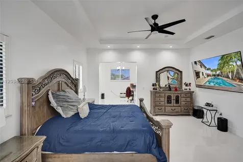 13676 SW 33rd Terrace Miami FL 33175