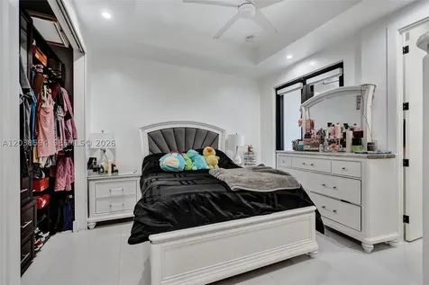 13676 SW 33rd Terrace Miami FL 33175