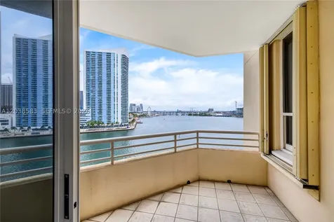 888 Brickell Key Drive Miami FL 33131