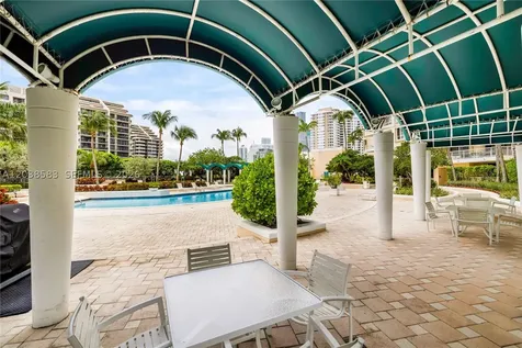 888 Brickell Key Drive Miami FL 33131