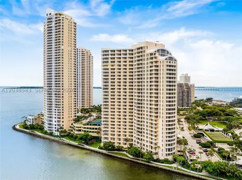 888 Brickell Key Drive Miami FL 33131