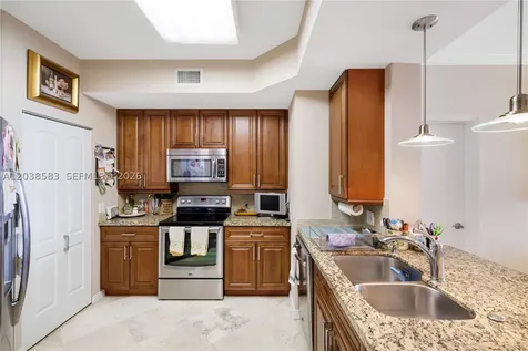 888 Brickell Key Drive Miami FL 33131
