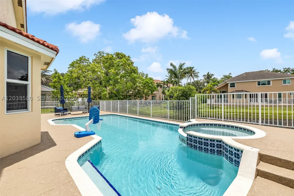 10214 NW 54th Place Coral Springs FL 33076