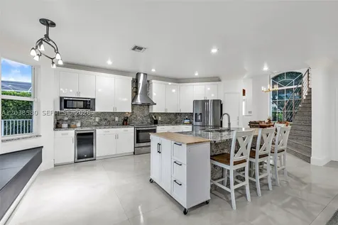 10214 NW 54th Place Coral Springs FL 33076