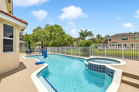 10214 NW 54th Place Coral Springs FL 33076