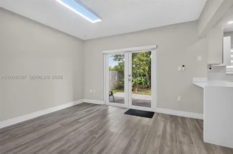 5637 SW 36th Court West Park FL 33023
