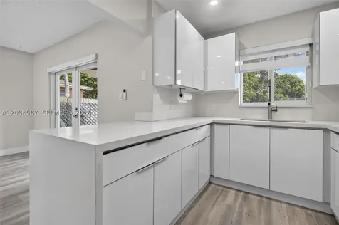 5637 SW 36th Court West Park FL 33023