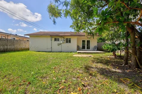 5637 SW 36th Court West Park FL 33023