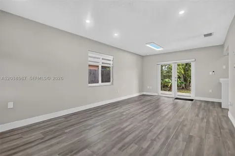 5637 SW 36th Court West Park FL 33023