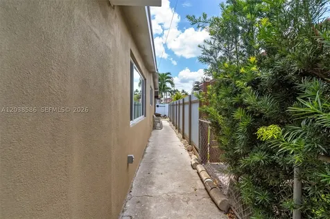 3510 SW 87th Avenue Miami FL 33165