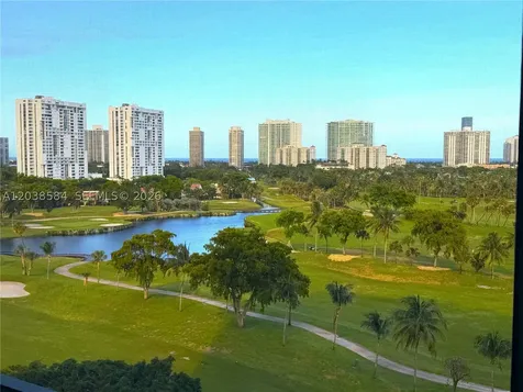 20335 W Country Club Drive Aventura FL 33180