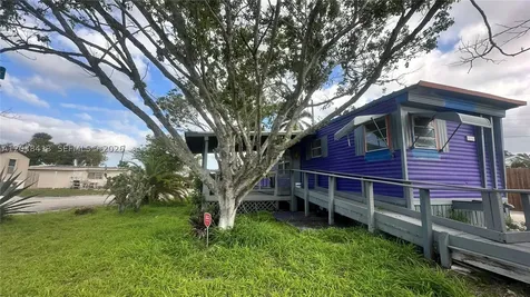 2961 Plumosa Lane West Palm Beach FL 33403