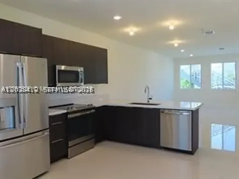 6401 NW 103rd Place Doral FL 33178