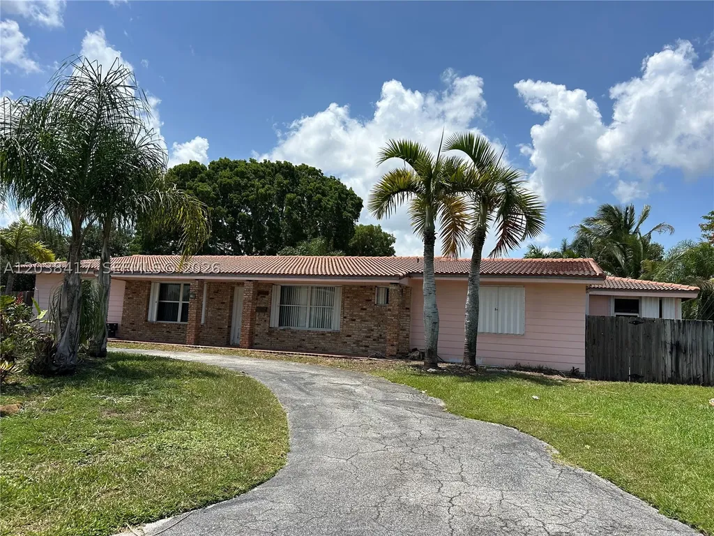 8385 SW 105th Street Miami FL 33156
