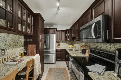 1880 S Treasure Drive North Bay Village FL 33141